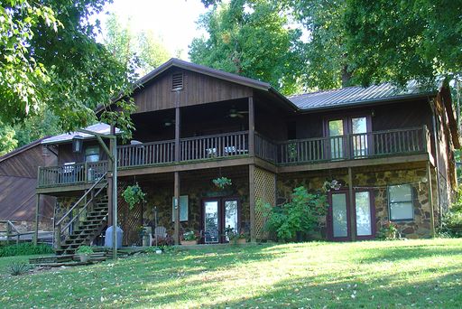 Monthly Waterfront Cabin with Slip