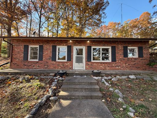 Cute House in Grand Rivers