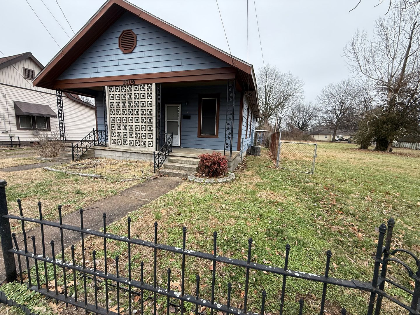 Paducah Apartment: 1006 N 12th Street