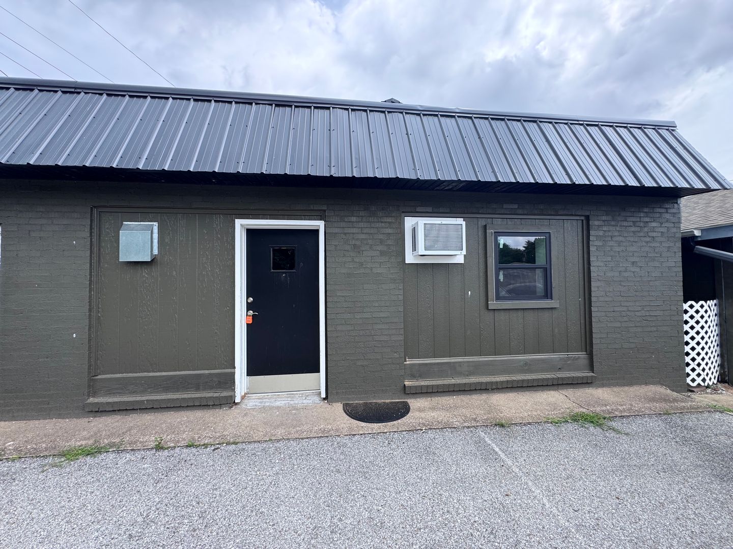 Murray Apartment: 904 Coldwater Road #12