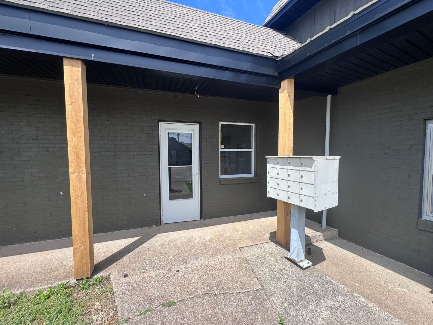 Murray Apartment: 904 Coldwater Road #5