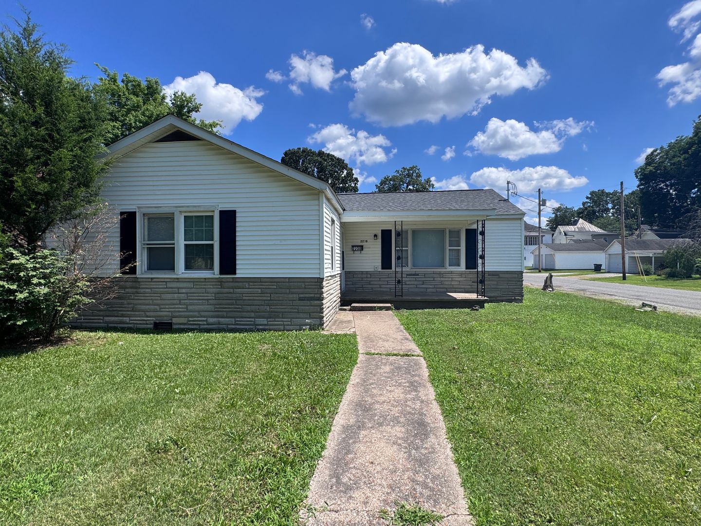 Paducah House: 2230 Monroe Street