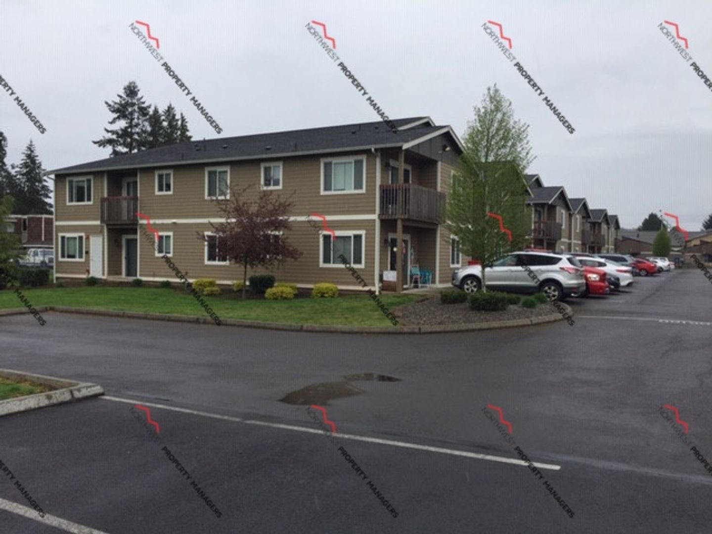 Centralia Apartment: 1107 Woodland Ave.