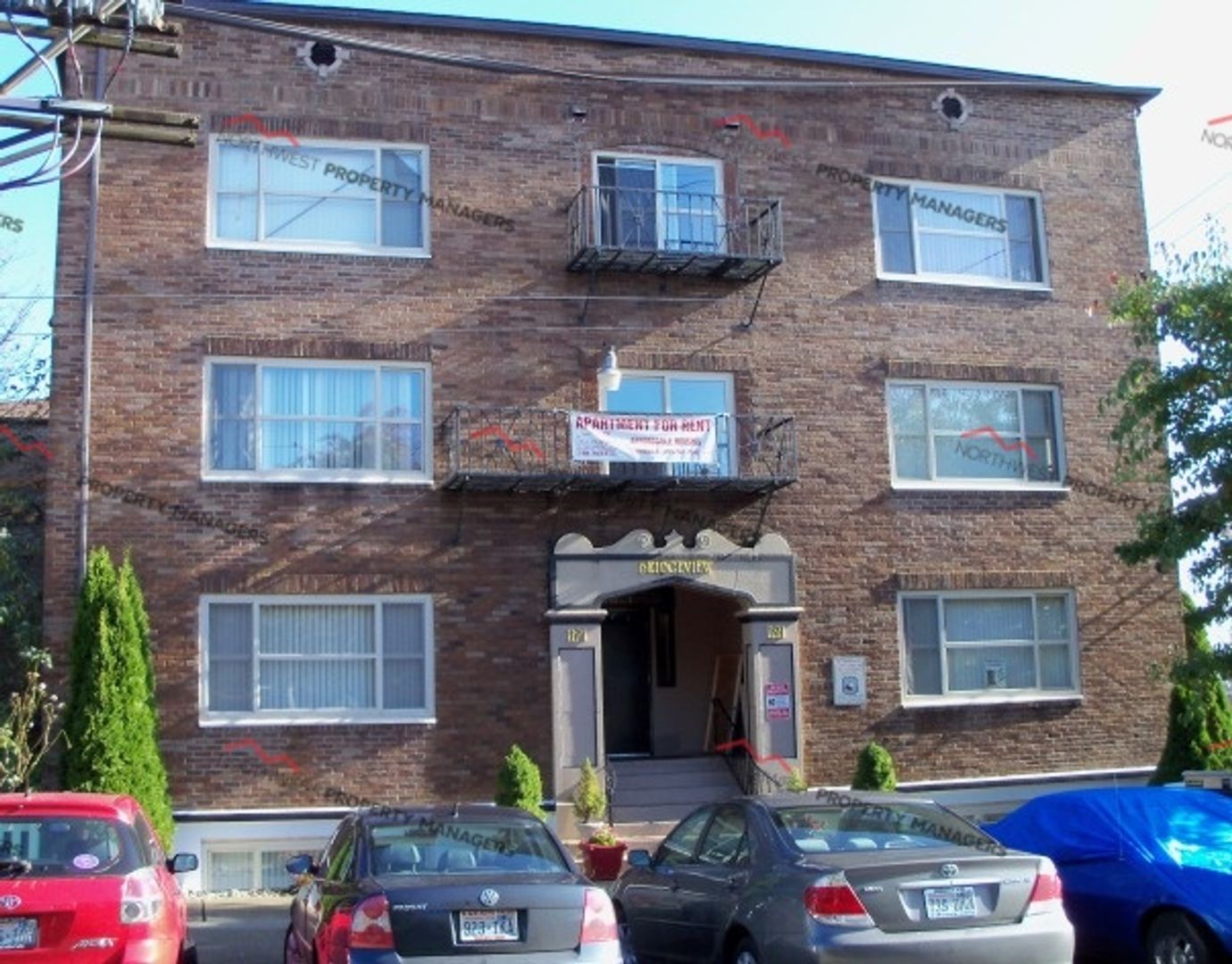 Tacoma Apartment: 1121 S."I"  St. #100-409