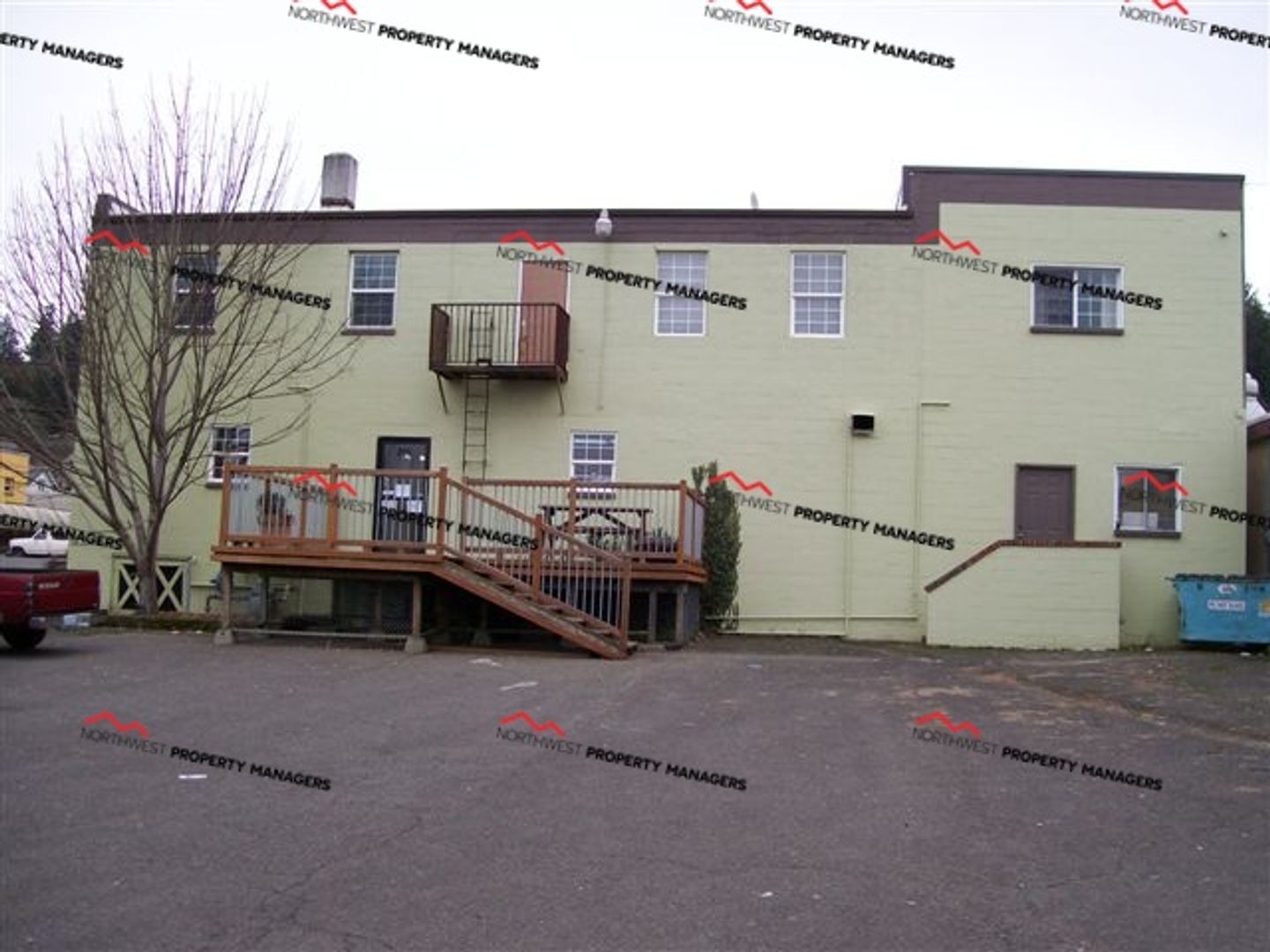 Chehalis Apartment: 811 S Market Blvd