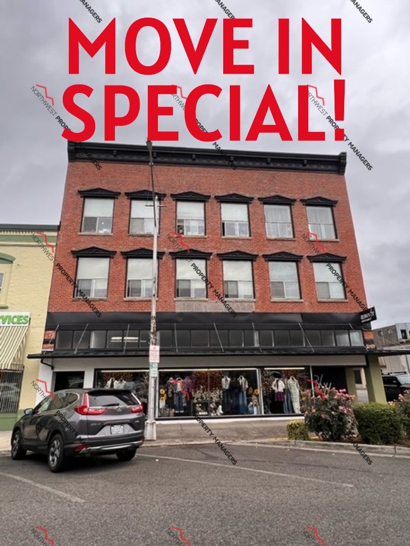 Chehalis Apartment: 369 NW Chehalis Ave.