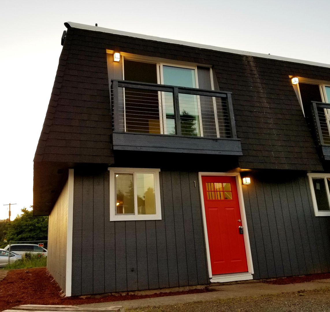 Toledo Apartment: 109 South Fifth St.