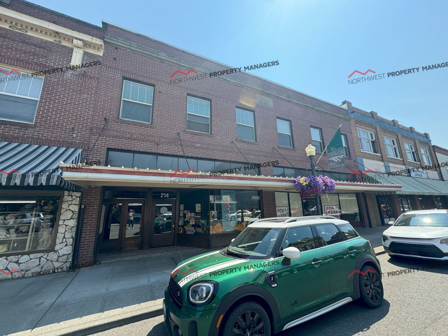 Centralia Apartment: 214 N Tower Ave