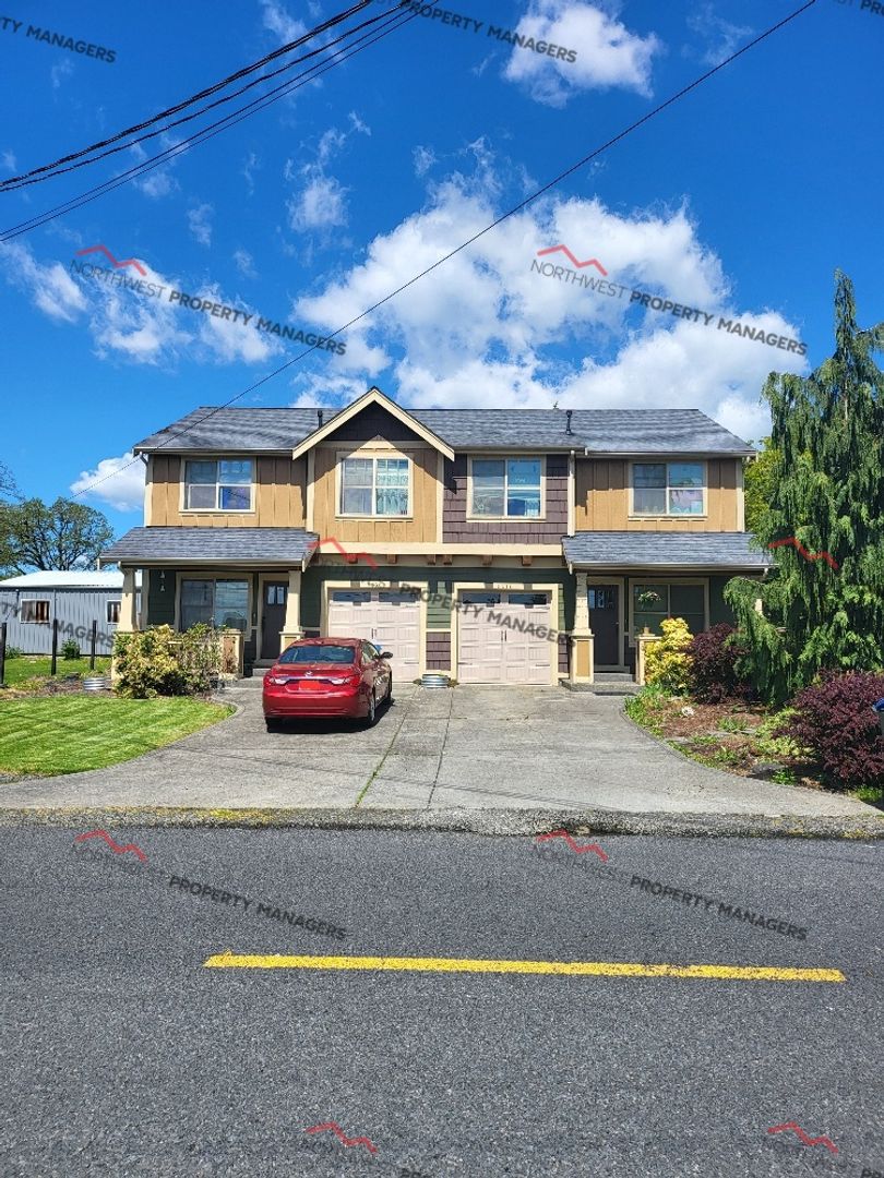 Chehalis Apartment: 1530-1532 SW William Ave