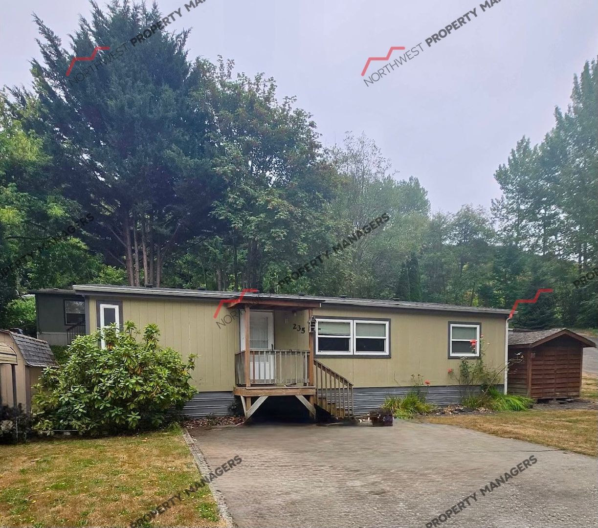 Chehalis Apartment: 2495 NE Kresky Ave.