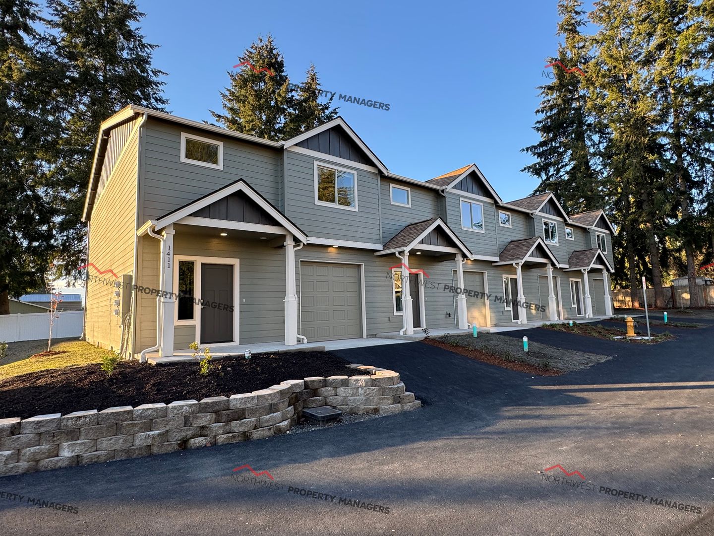 Centralia Apartment: 1411-1414 Bella Rose Lane