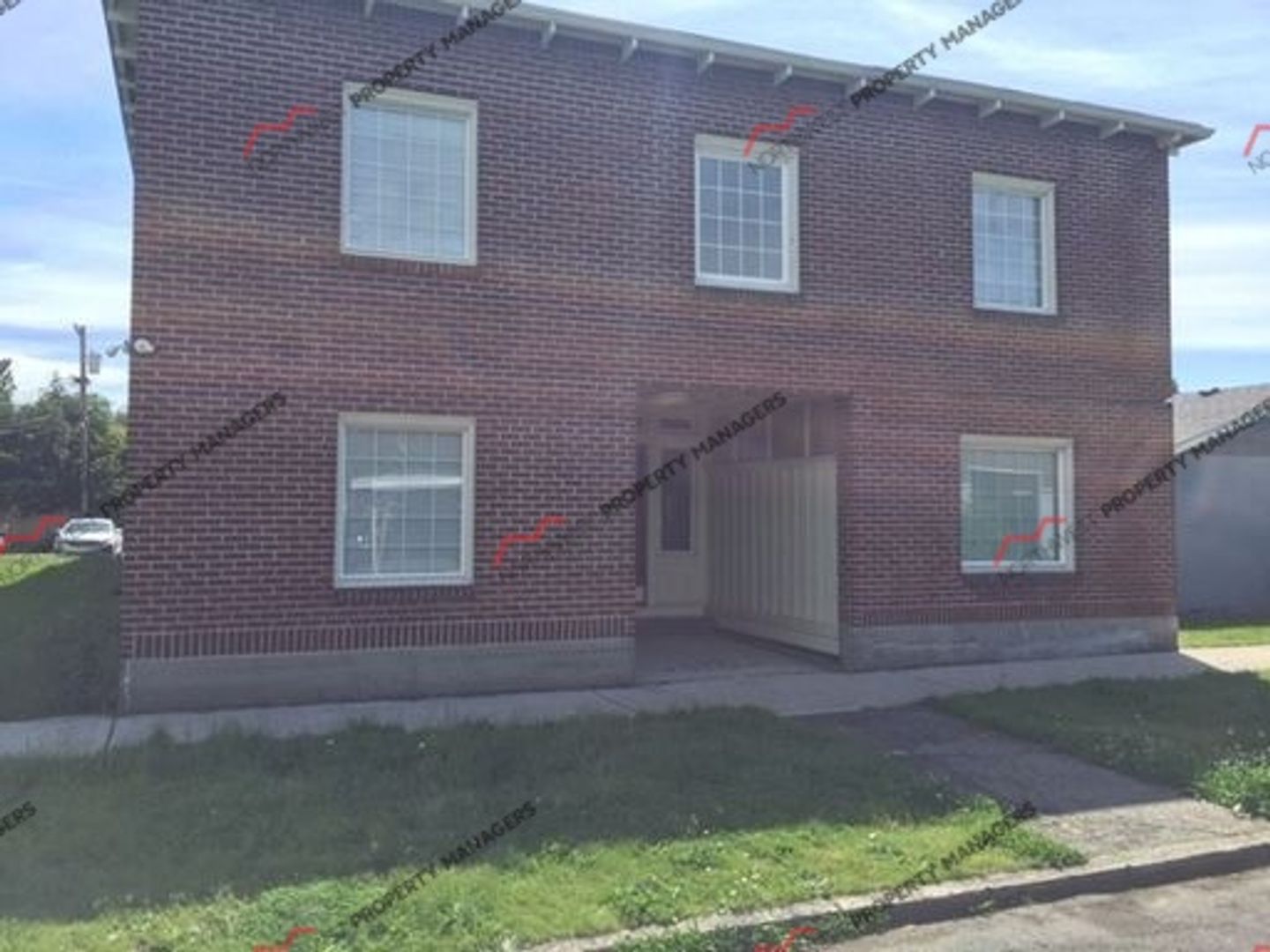 Centralia Apartment: 914 N Tower St.
