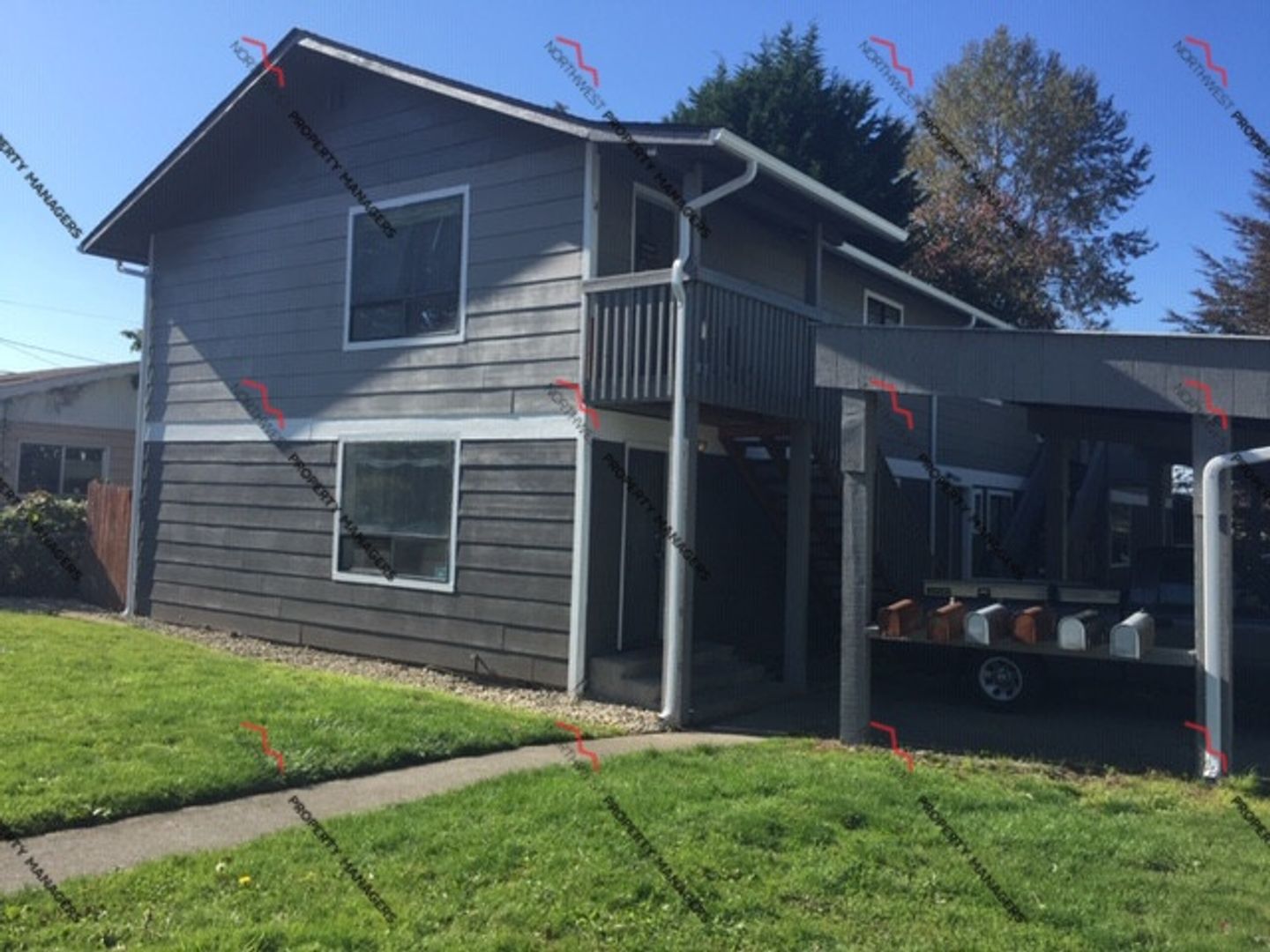 Centralia Apartment: 615 S Pearl St.