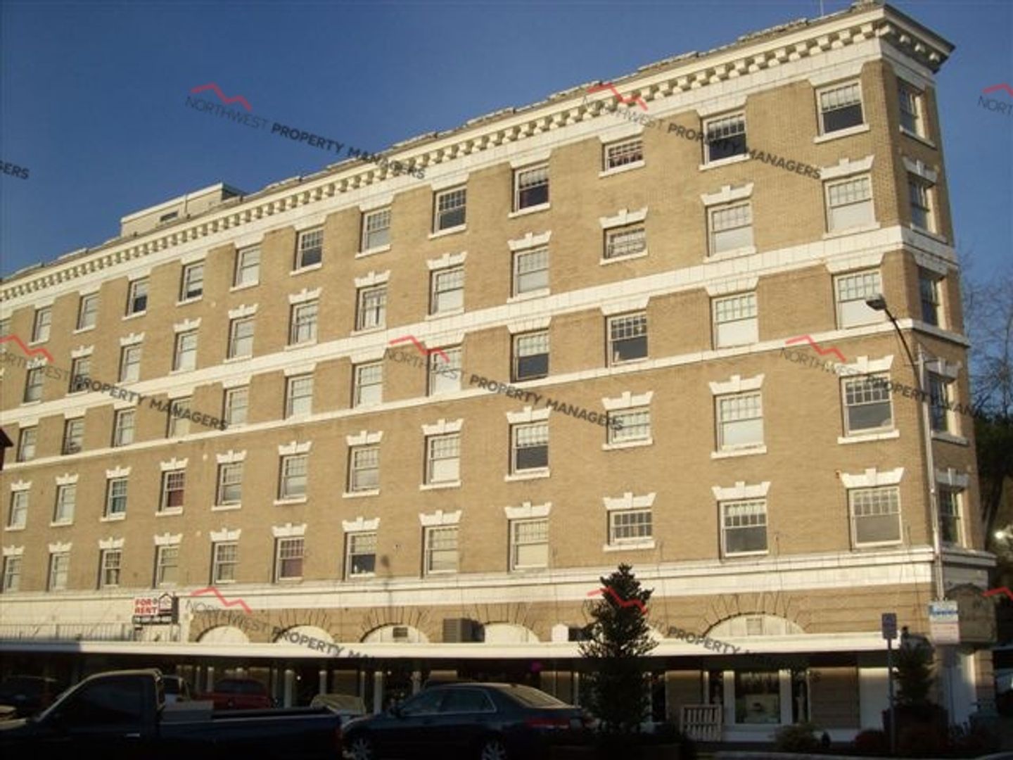 Chehalis Apartment: 440 N. Market Blvd.