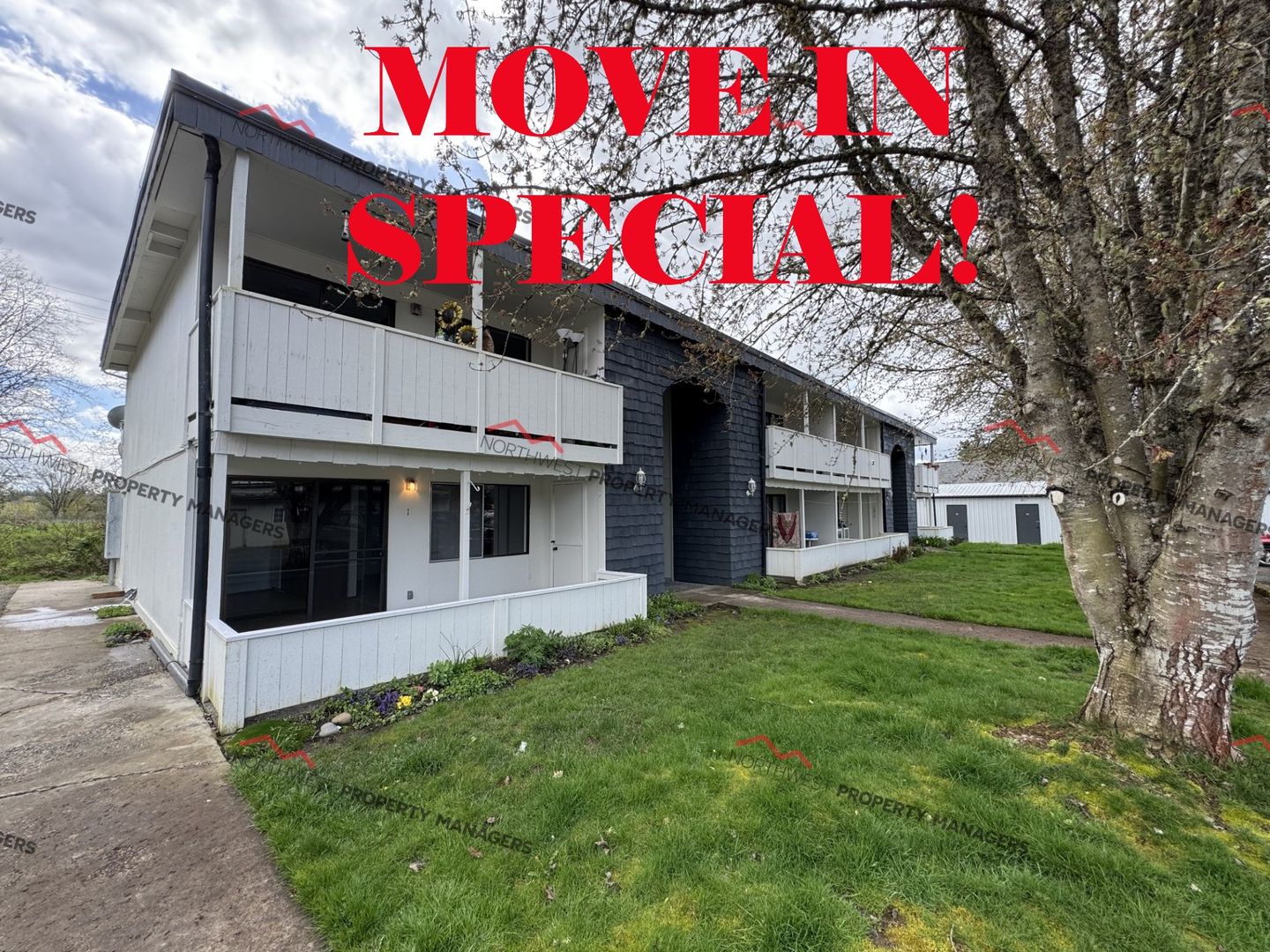 Toledo Apartment: 550 N 5th St units 1-8