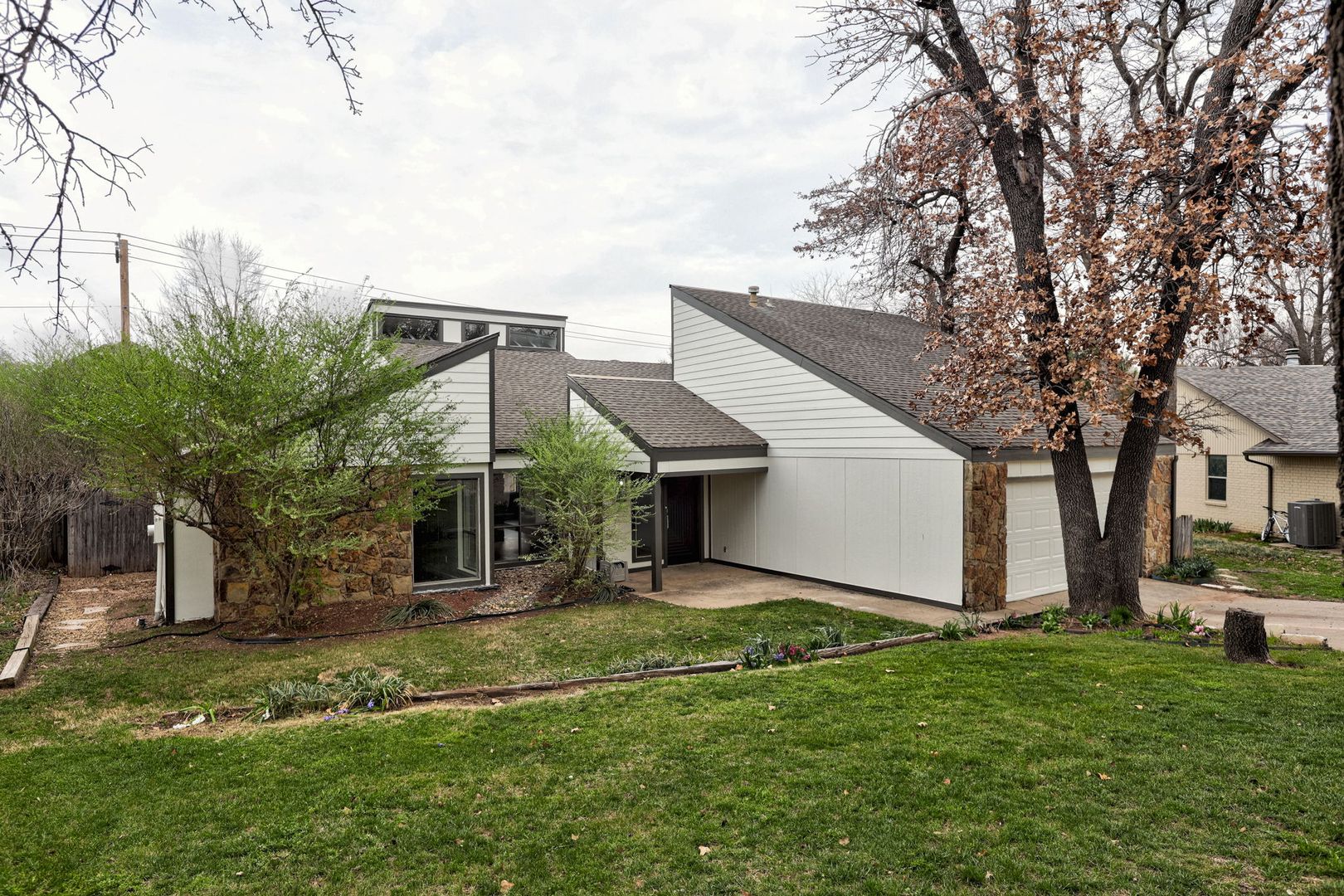 Edmond House: 2301 Tredington Way