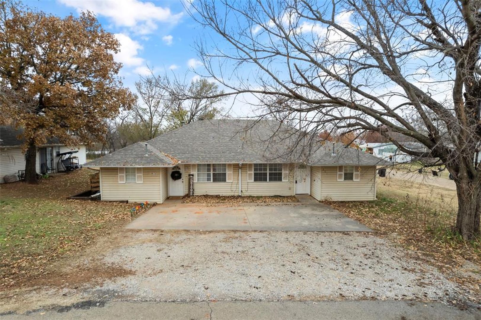 Wellston Multiplex: 601 Dogwood Ave
