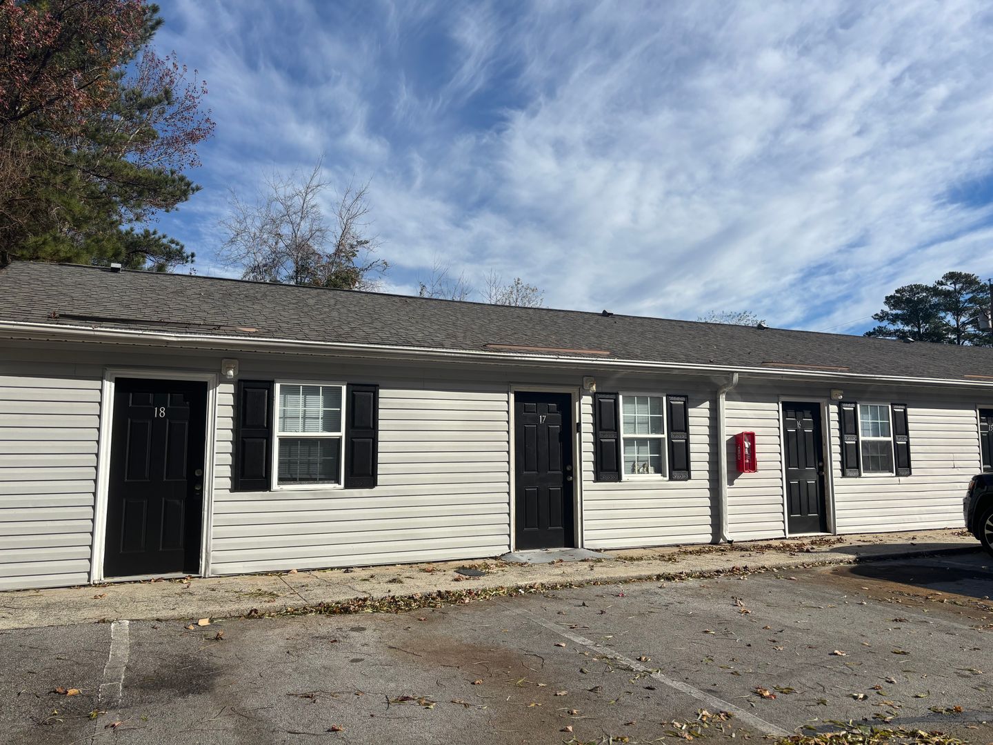 New Bern Apartment: 2815 Neuse Blvd.