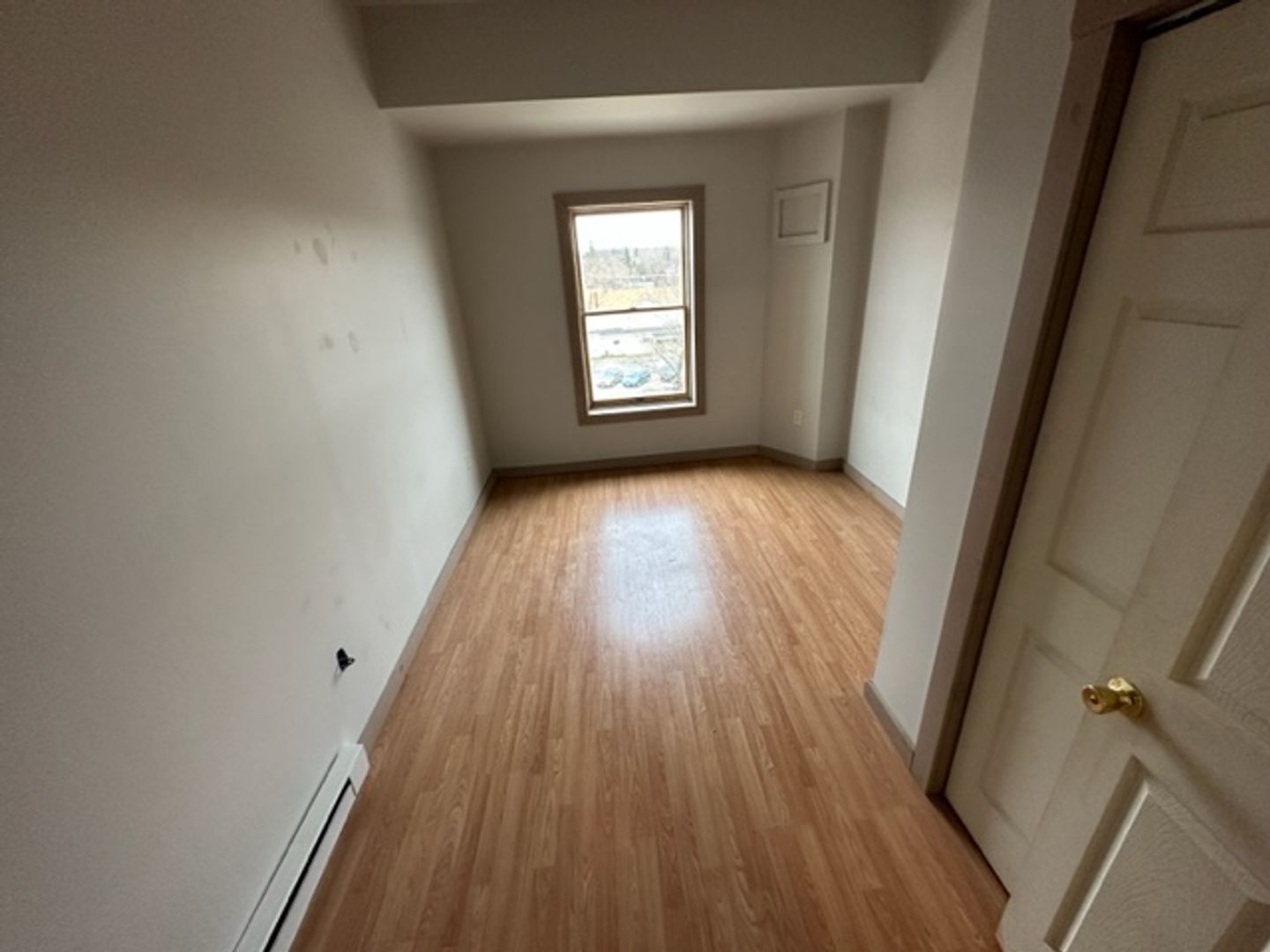 Gouverneur Apartment: 83 E Main St