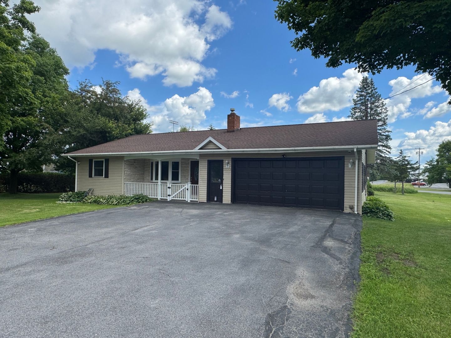 Lowville House: 5508 Bostwick St