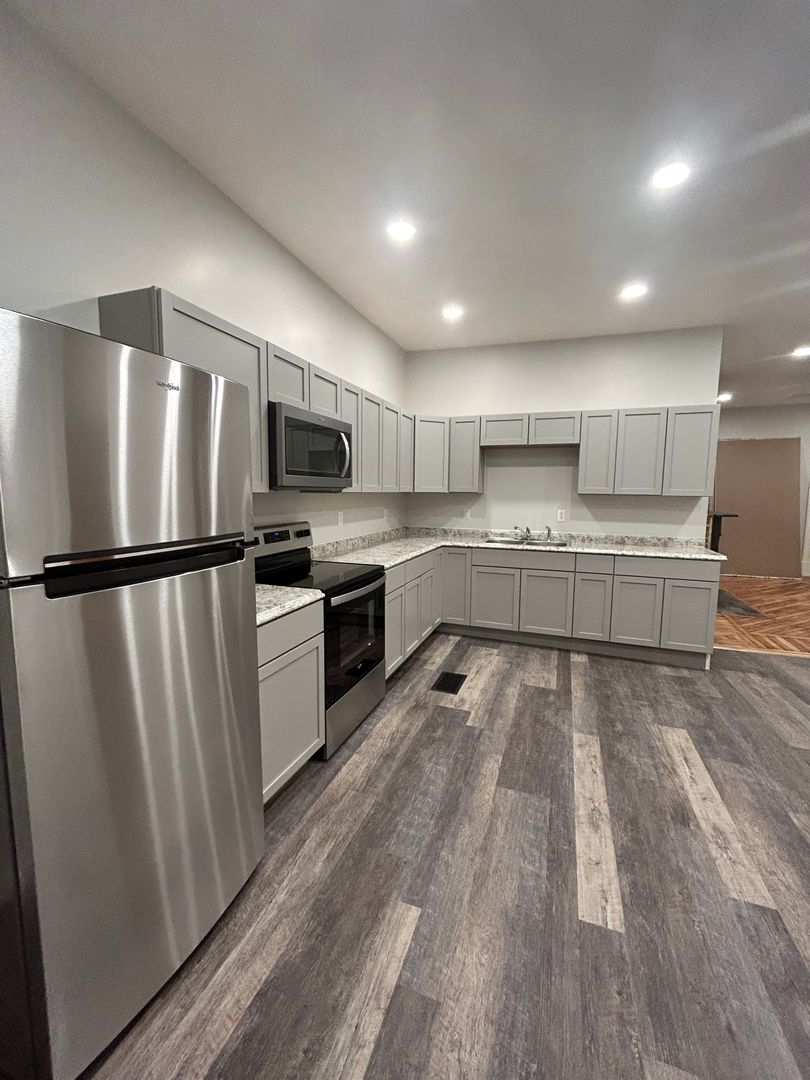 Carthage Apartment: 714 State St