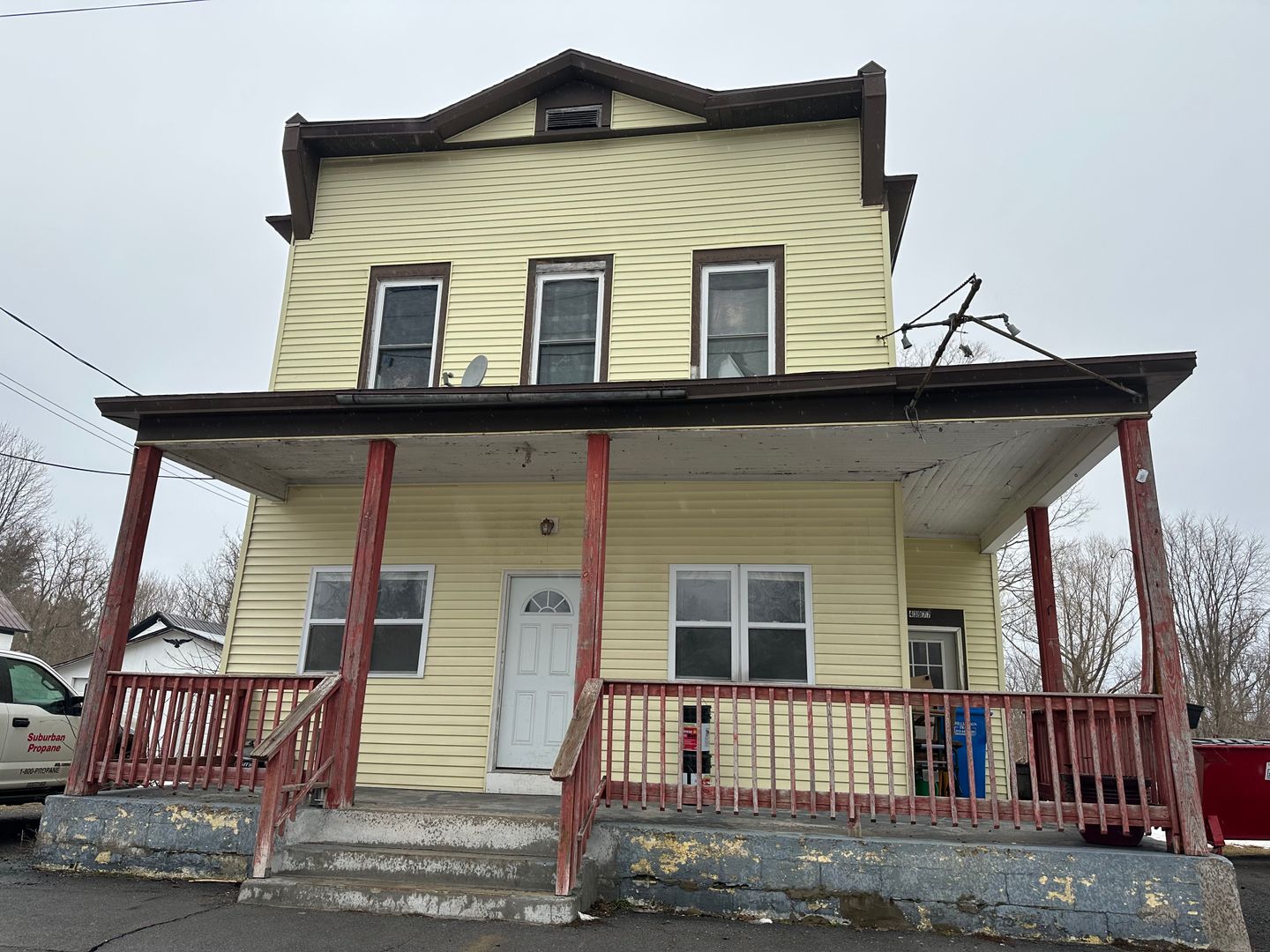 Natural Bridge Apartment: 43975 route 3
