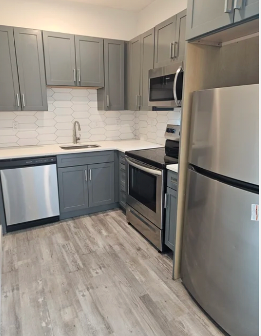 1463 Dorchester Ave 2 of 4