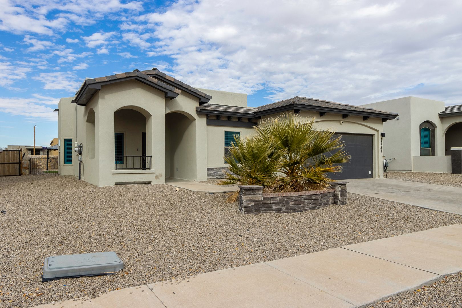 EL PASO House: 14641 Ciambriello Ave