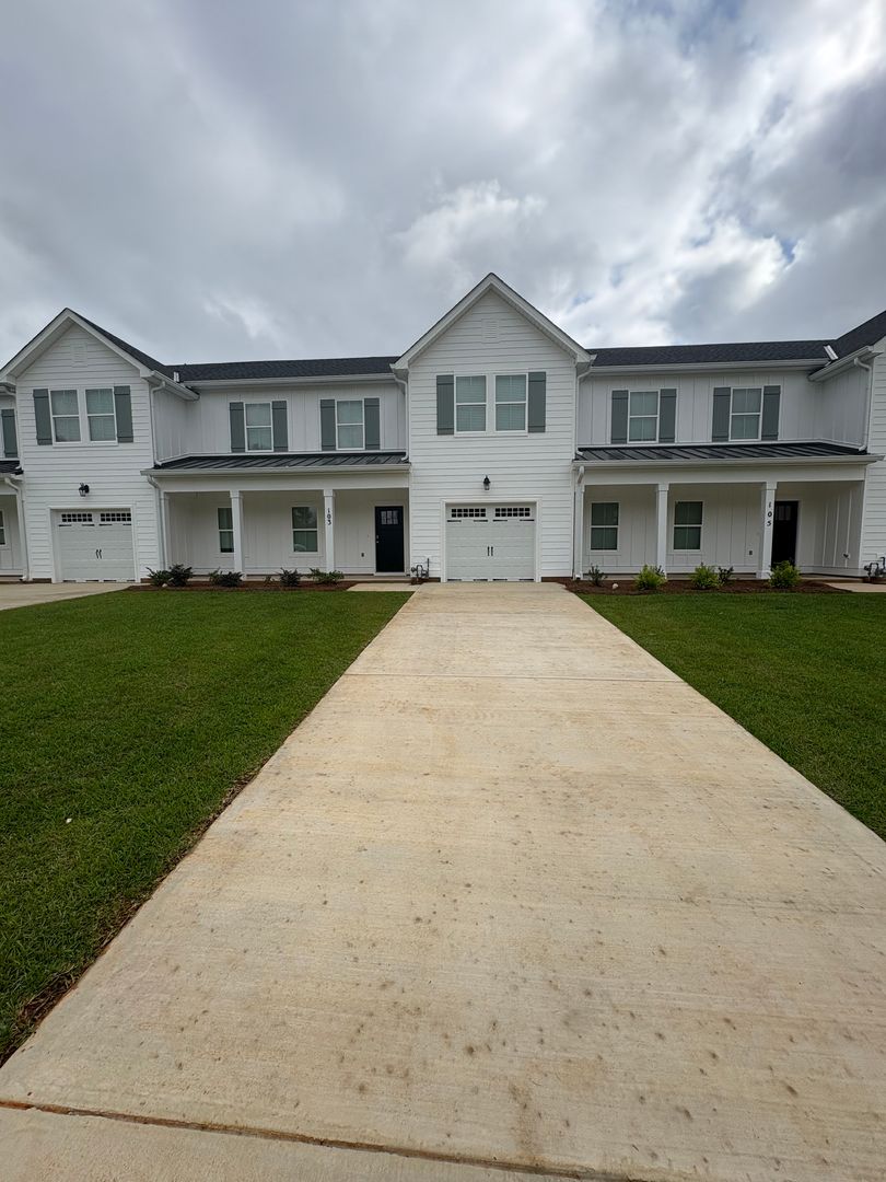 Enterprise Apartment: 103 Alva Court