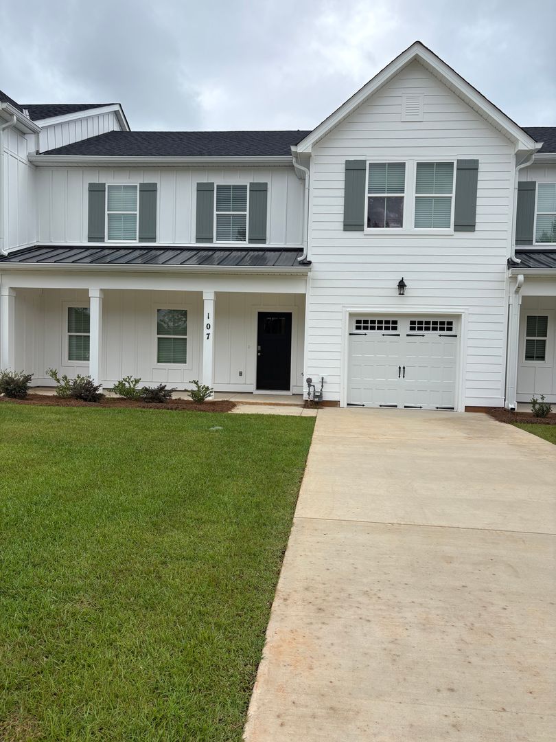 Enterprise Apartment: 107 Alva Court