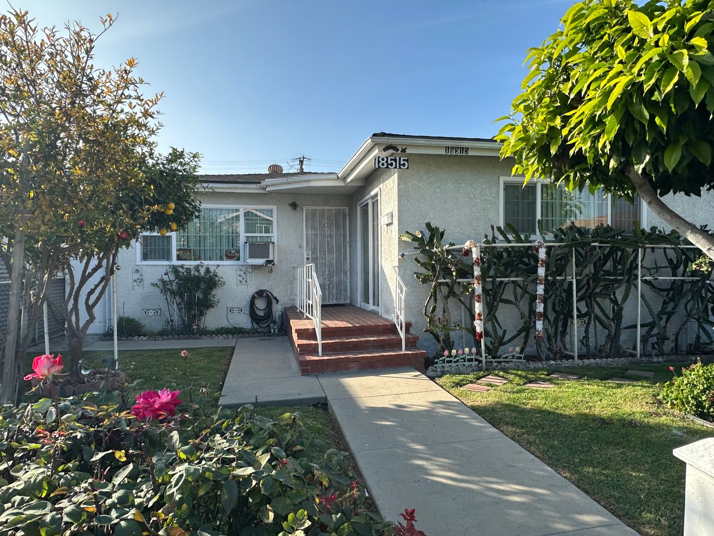 Artesia House: 18515 Horst Ave
