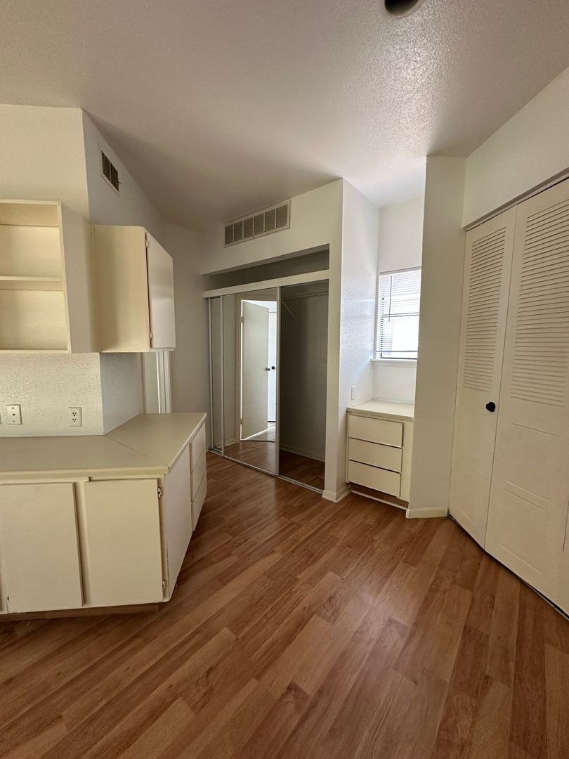 TMC CONDOS LLC 5 of 12