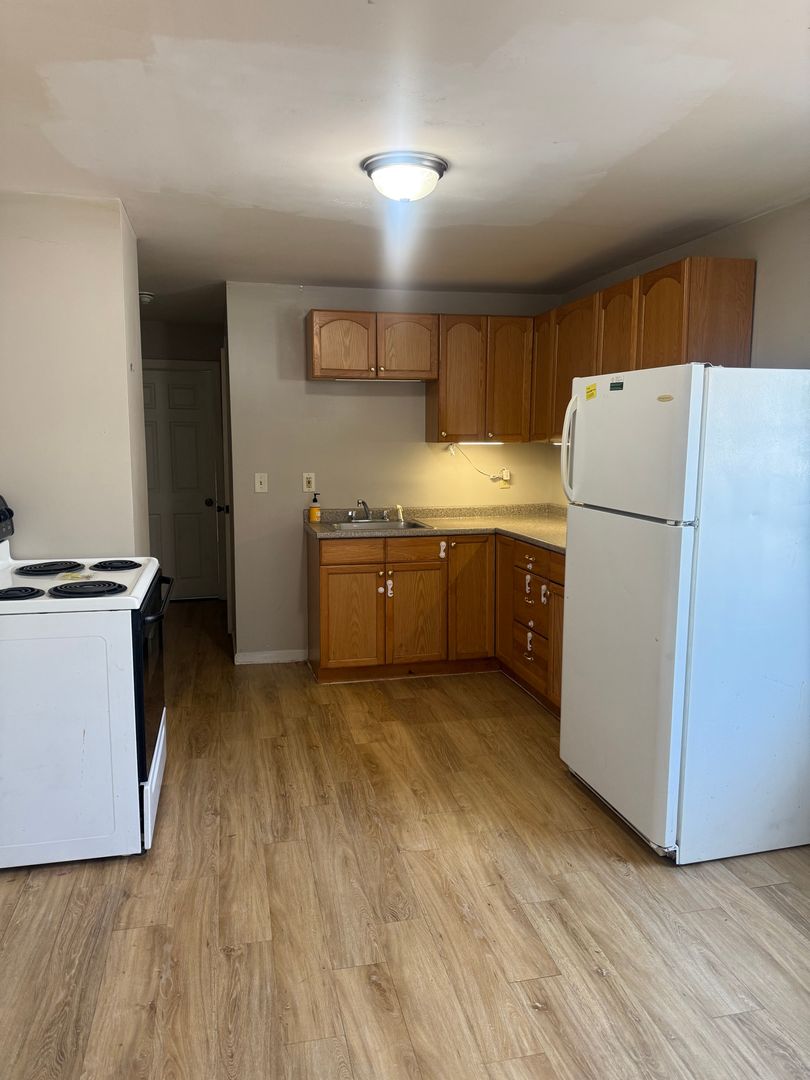 Jewett City Apartment: 72-74 Main Street