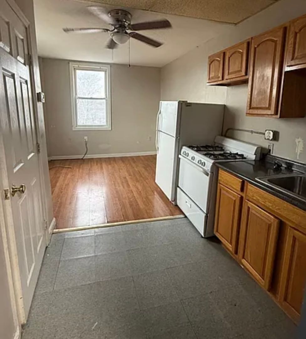 Woonsocket Apartment: 107-109 Arnold Street