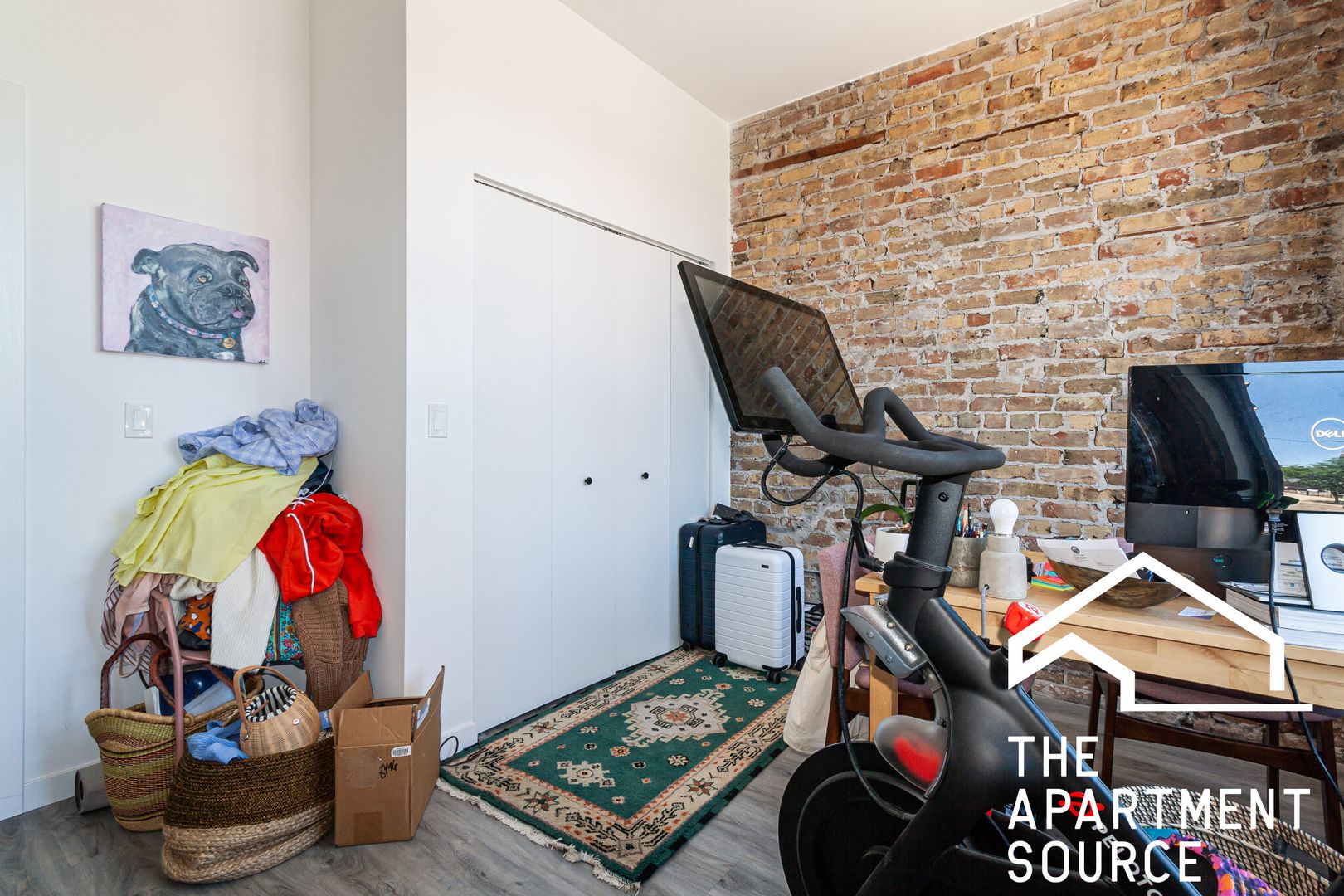 Chicago Apartment: 2743 W Division St