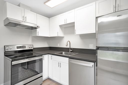 The Alexander - Cute & Cozy Unit - 6 Weeks Free Rent! – photo 1