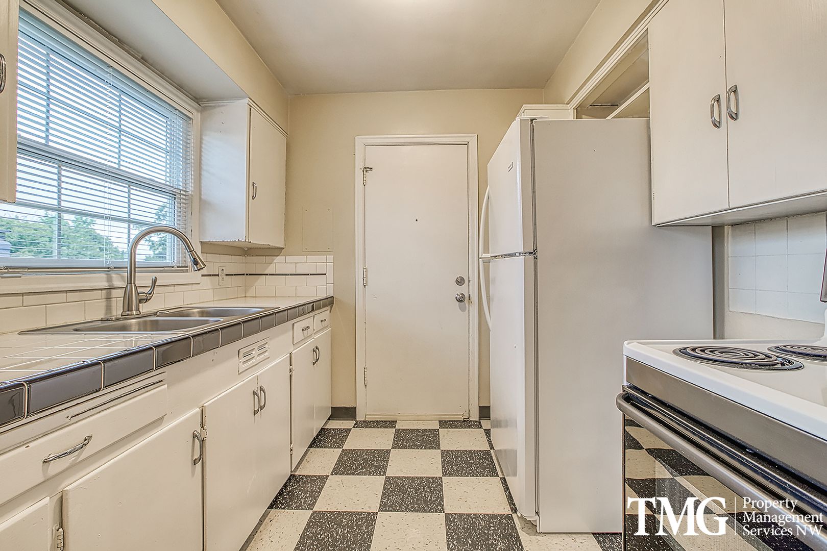Portland Apartment: 5026 NE 31st Avenue