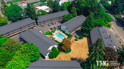 The Maples | 2-Bedroom Apartment Huge Patio with Pool View and Beautiful Surroundings! – photo 1