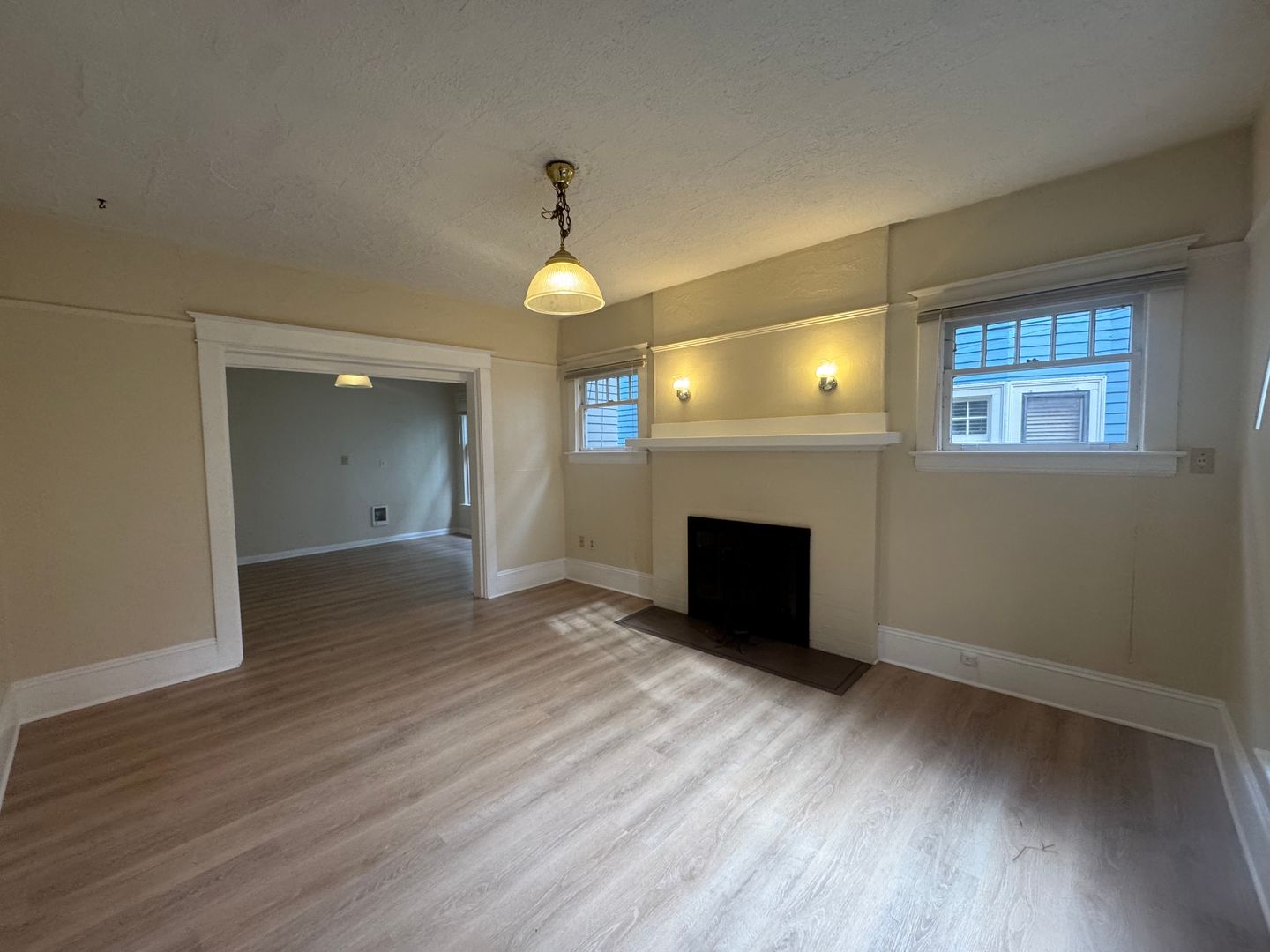 Portland Apartment: 2733 NW Thurman St.