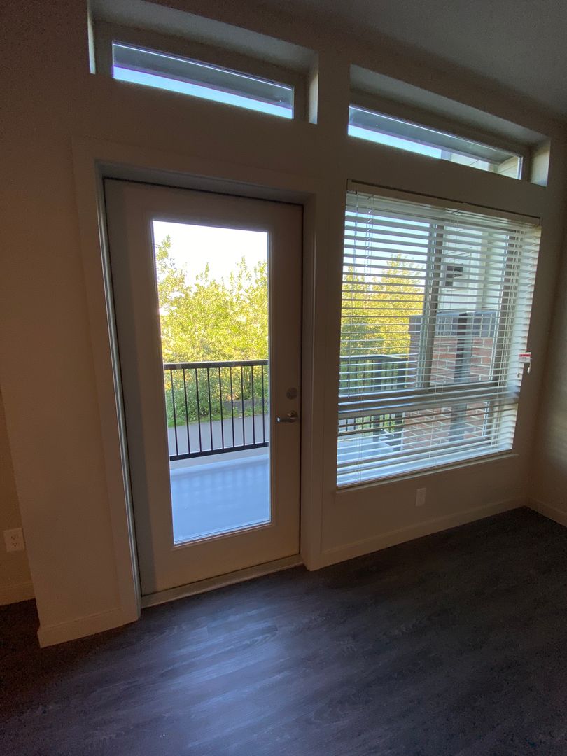 Fairview Apartment: 1650 NE Market Drive