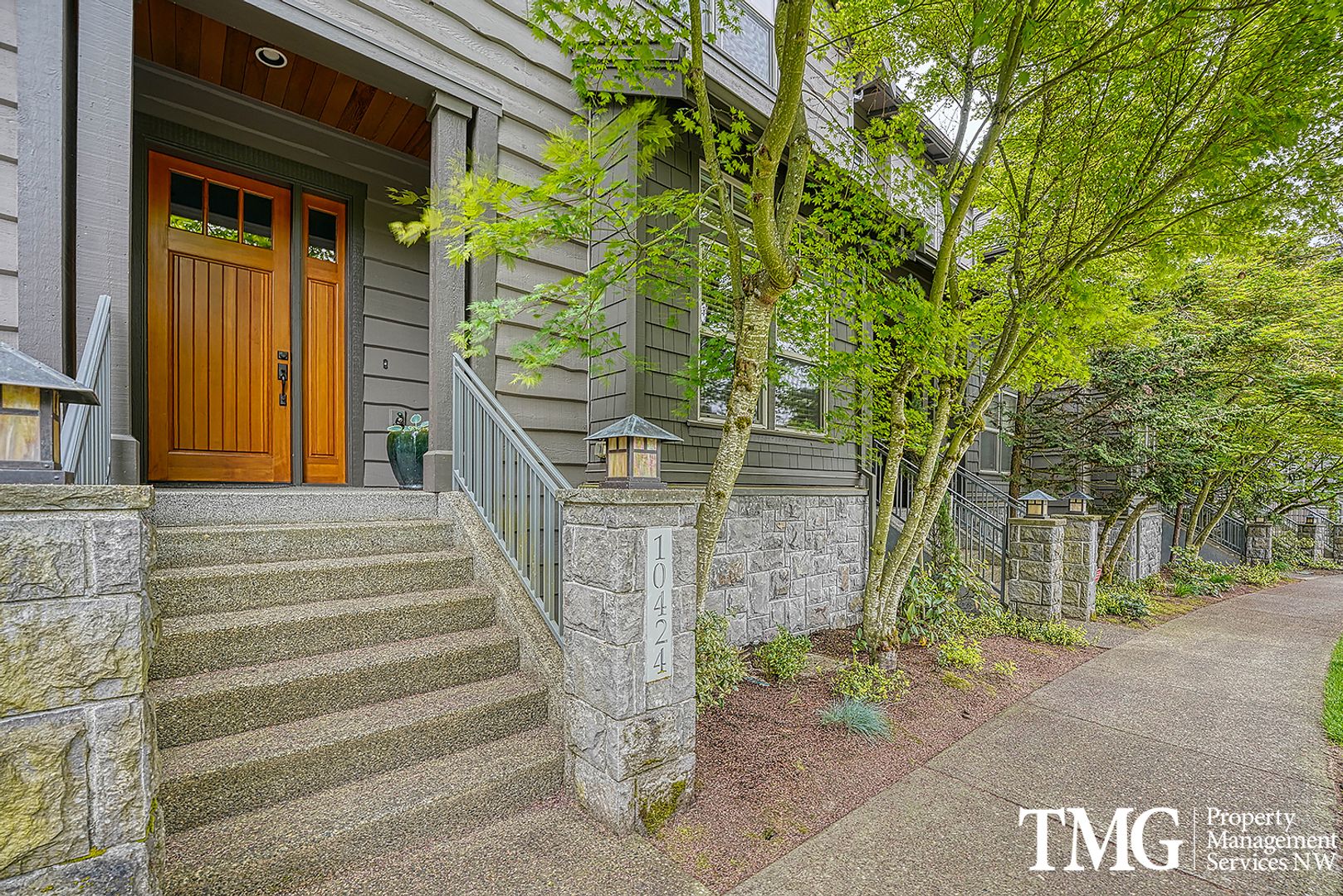 Portland House: 10424 SW Windwood Way