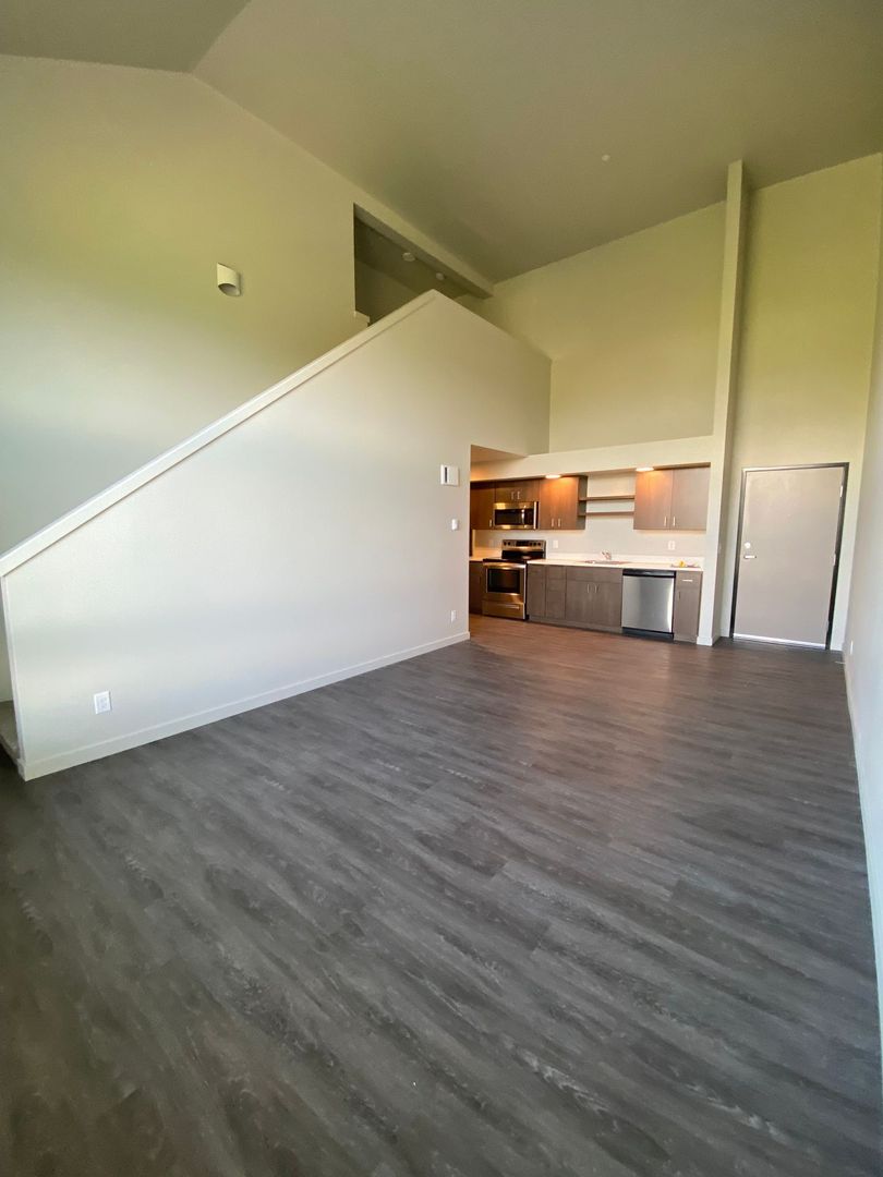 Fairview Apartment: 1650 NE Market Drive