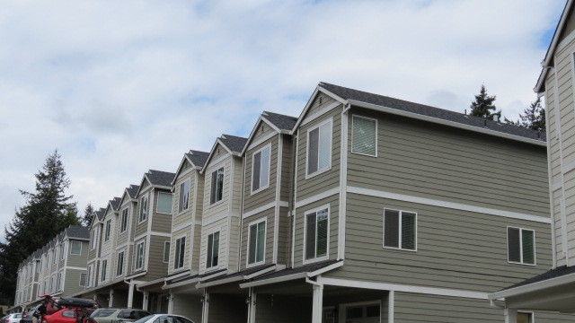 Portland Apartment: 15075 SE Powell Blvd