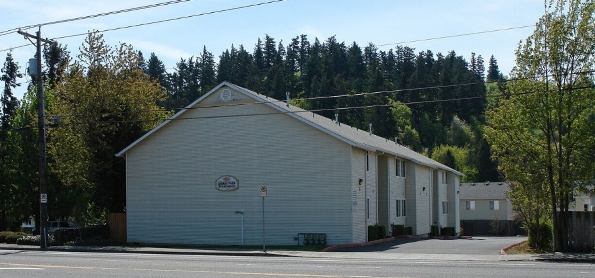 Portland Apartment: 10324 SE Division St.