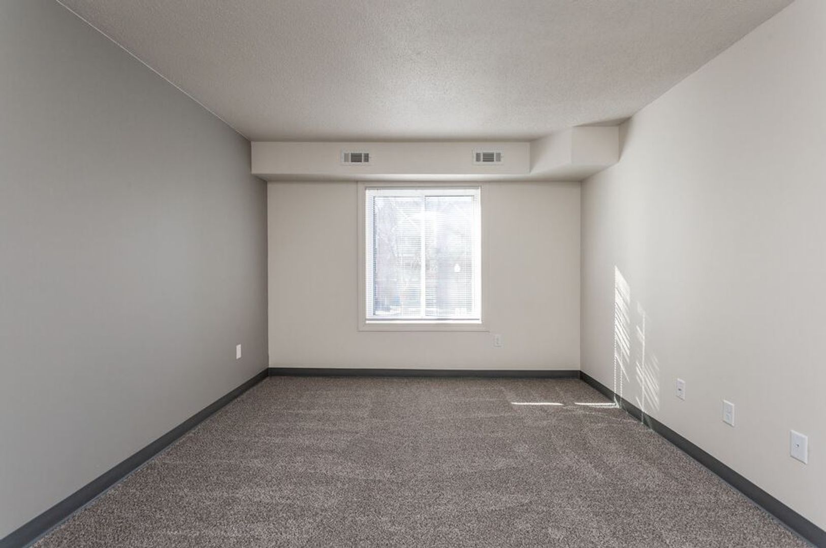 Des Moines Apartment: 1101 25th Street