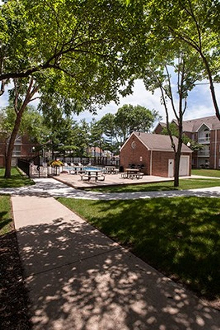 Old Main Apartments 4 of 13
