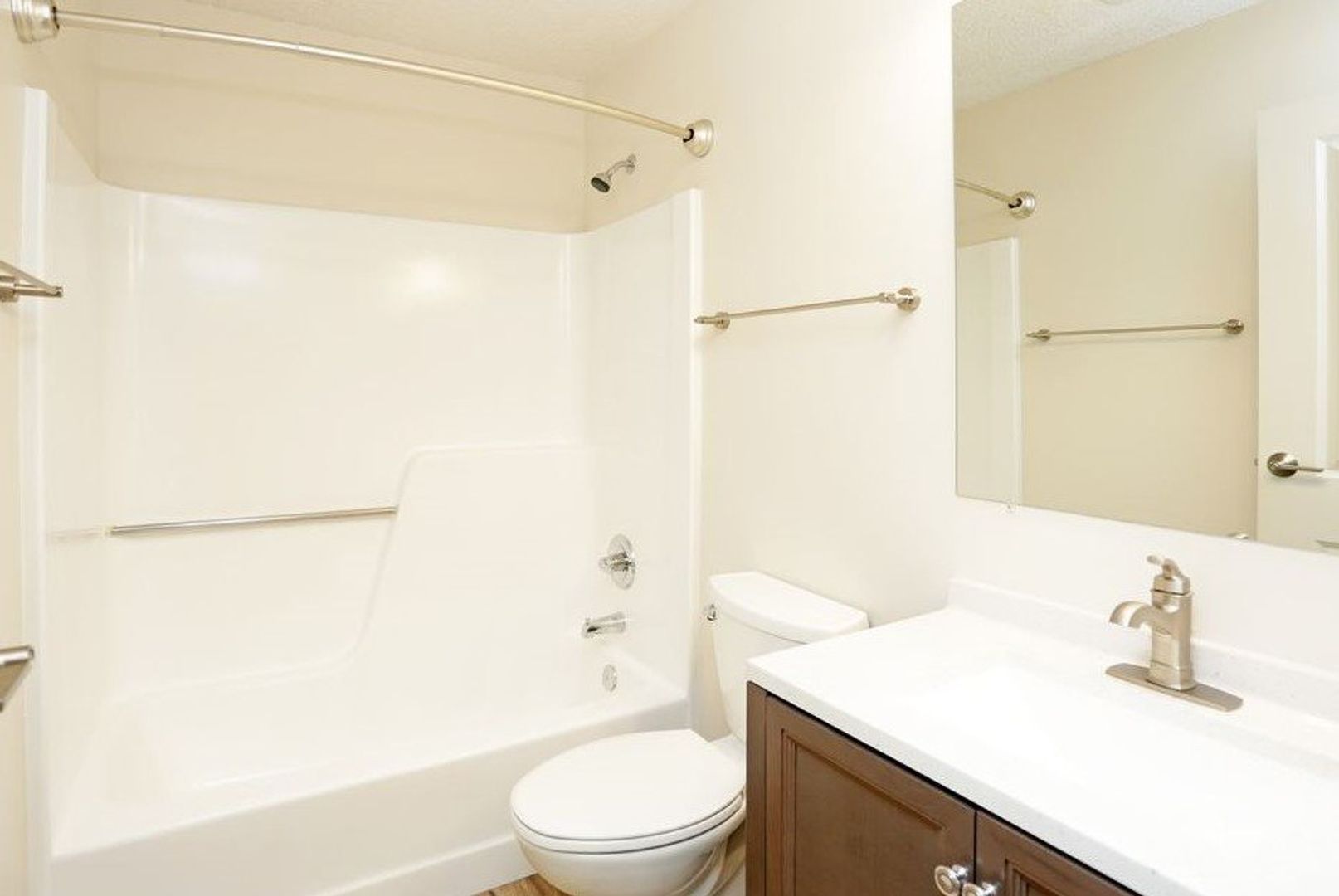 Civic Center Court Apartments 6 of 12