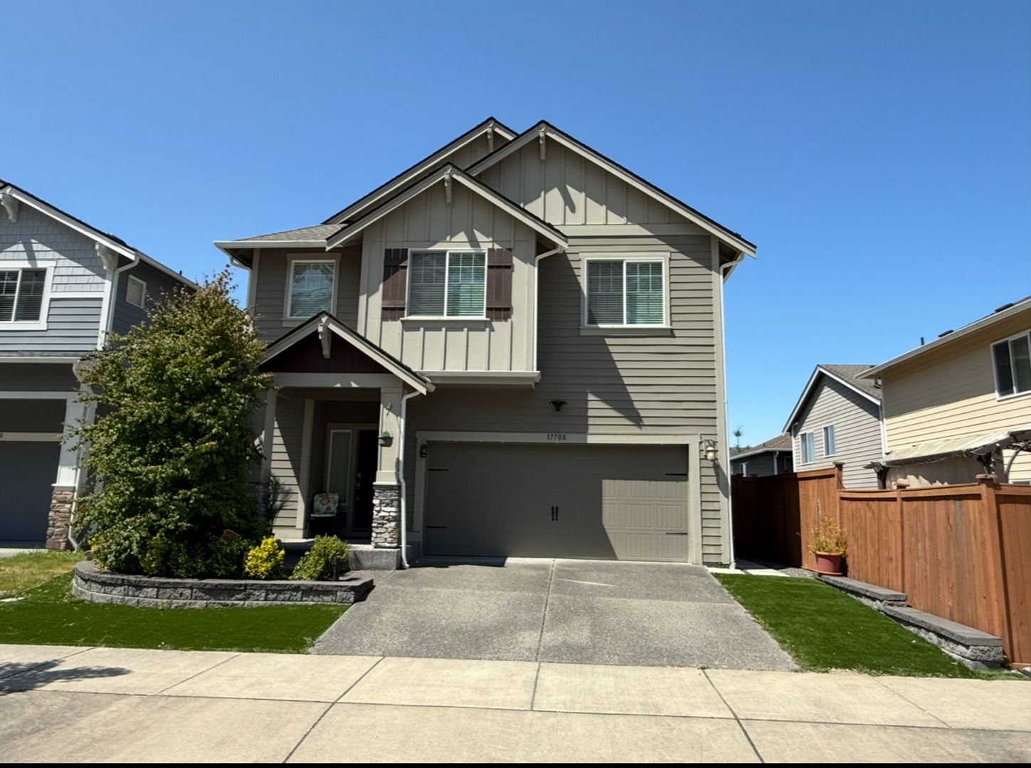 Bothell House: 17708 42nd Ave SE