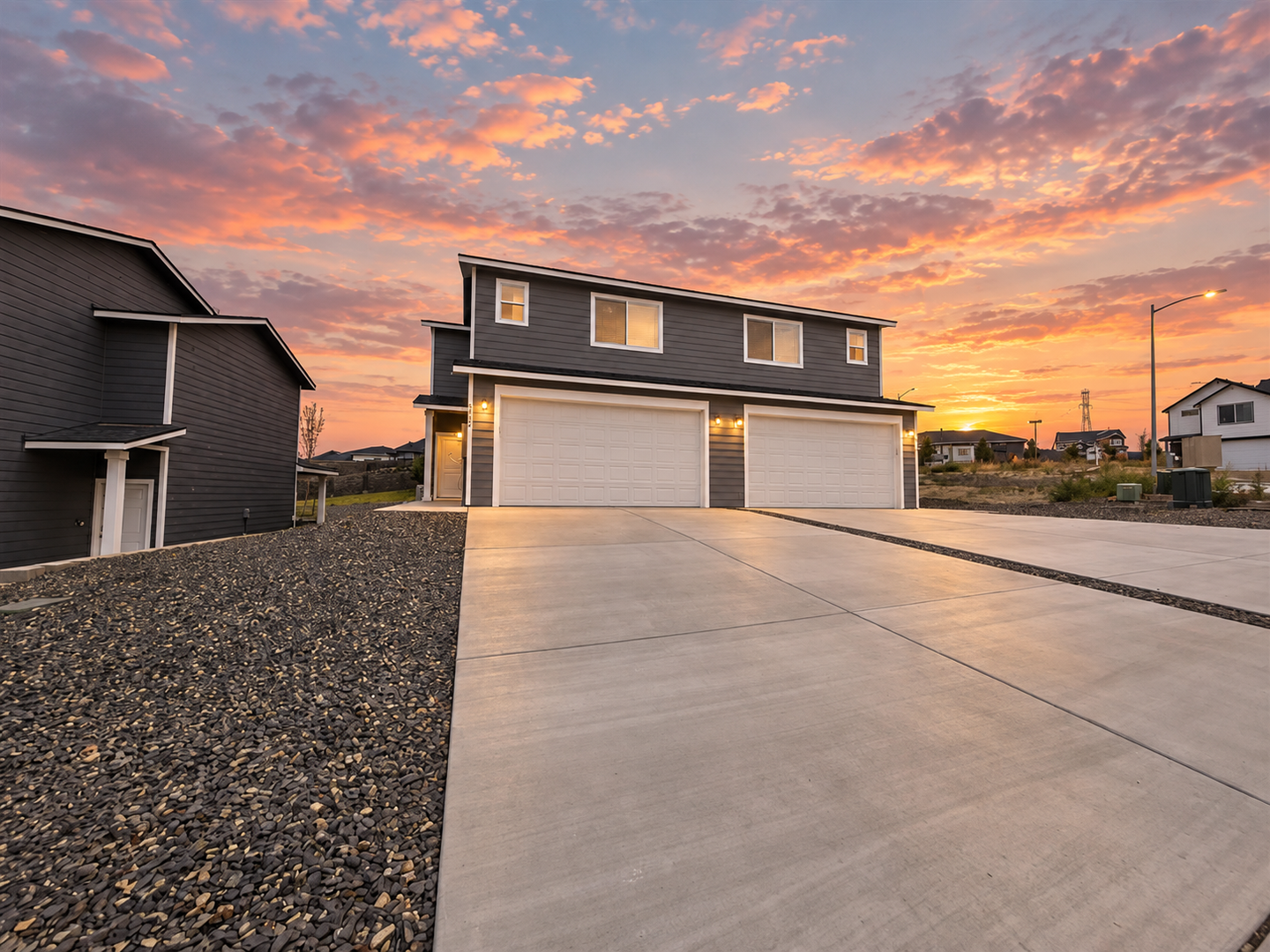 1 month FREE! BRAND NEW Townhome in the Desirable Southridge Area! 2 of 12