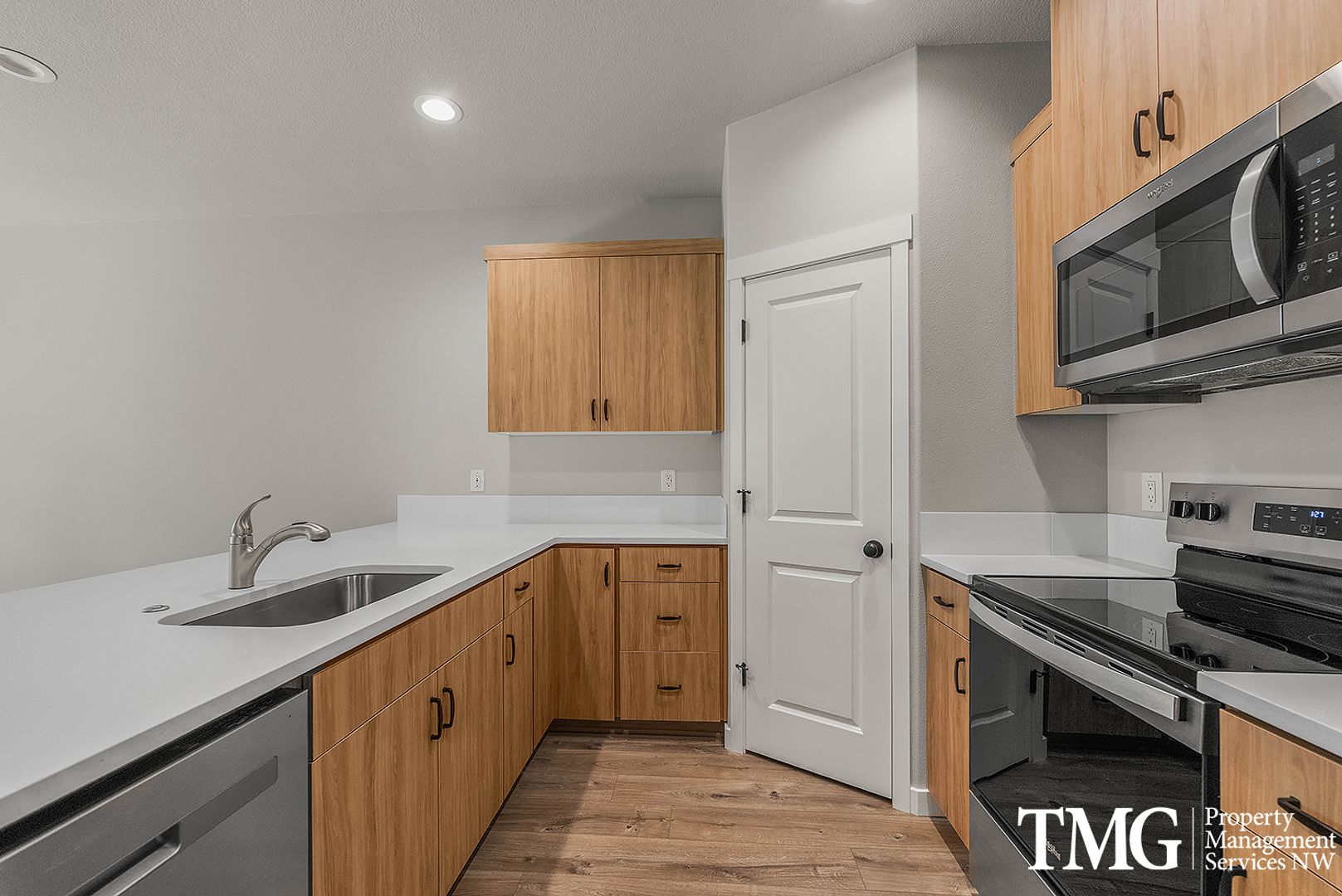 Vancouver Apartment: 11332 NE 131st Ct